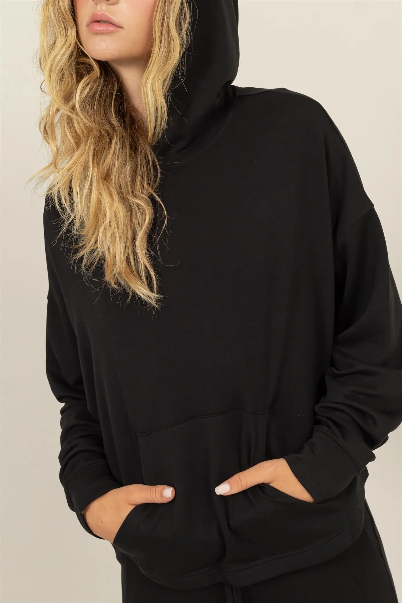 DZ24E819-HOODED PULLOVER WITH KANGAROO POCKET