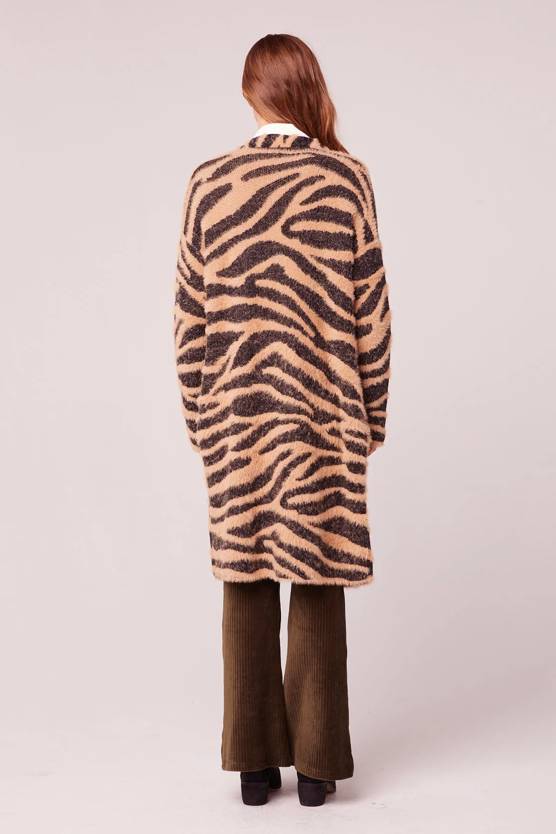 LES ANIMAL CARDIGAN TAN BLACK ANIMAL